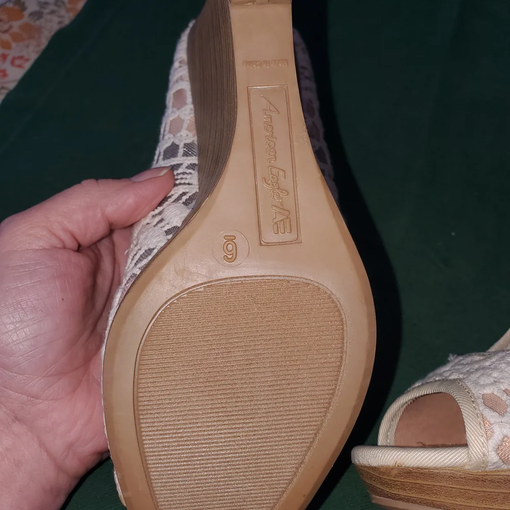 American Eagle Outfitters Beige Lace Wedges - Picture 4 of 5